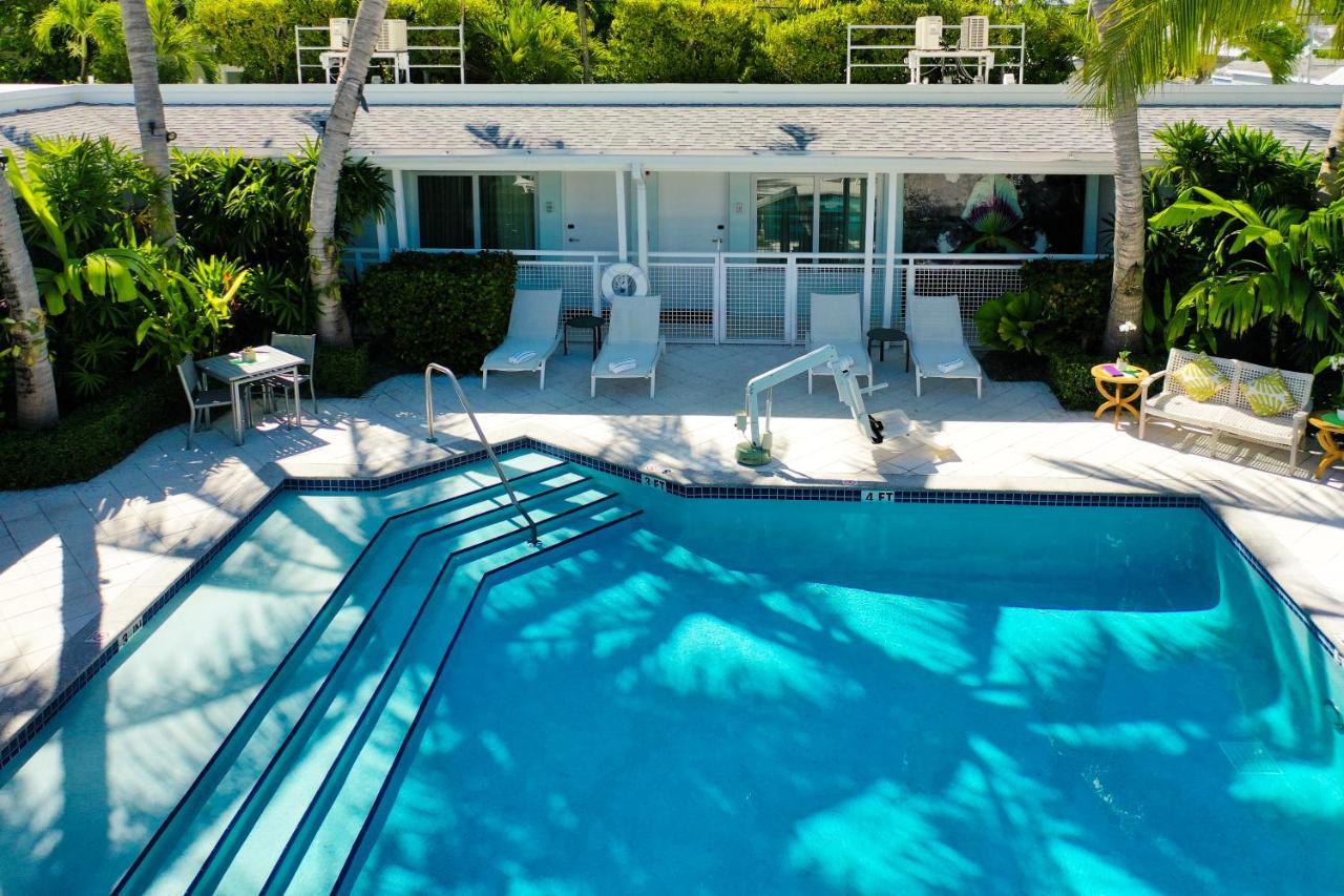 Orchid Key Inn - Adults Only Кі-Вест Екстер'єр фото