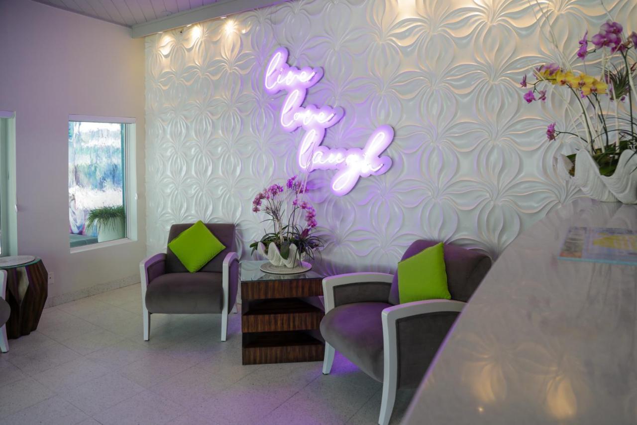 Orchid Key Inn - Adults Only Кі-Вест Екстер'єр фото