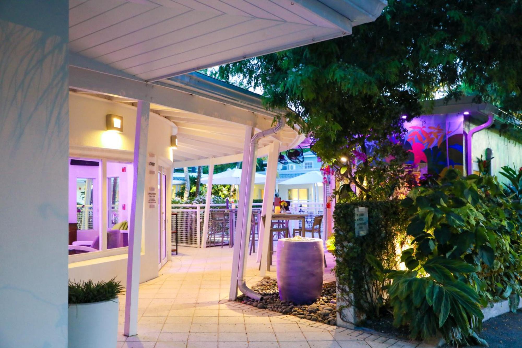 Orchid Key Inn - Adults Only Кі-Вест Екстер'єр фото